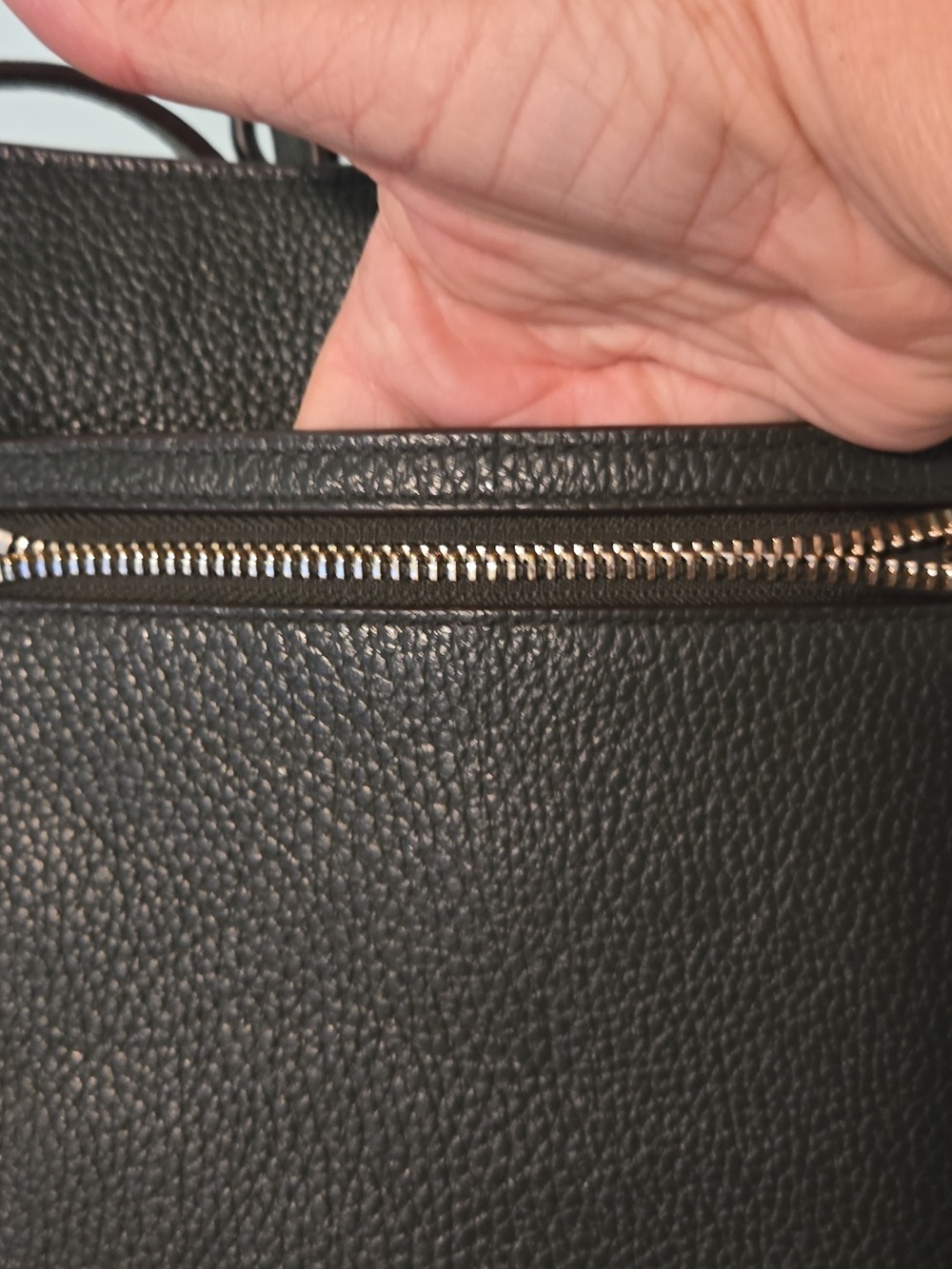 Kate Spade Forest Green Crossbody 9x9. (#87) - Picture 4 of 10